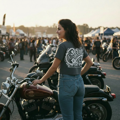 Women's Carpe Diem Crop T-shirt - Gray